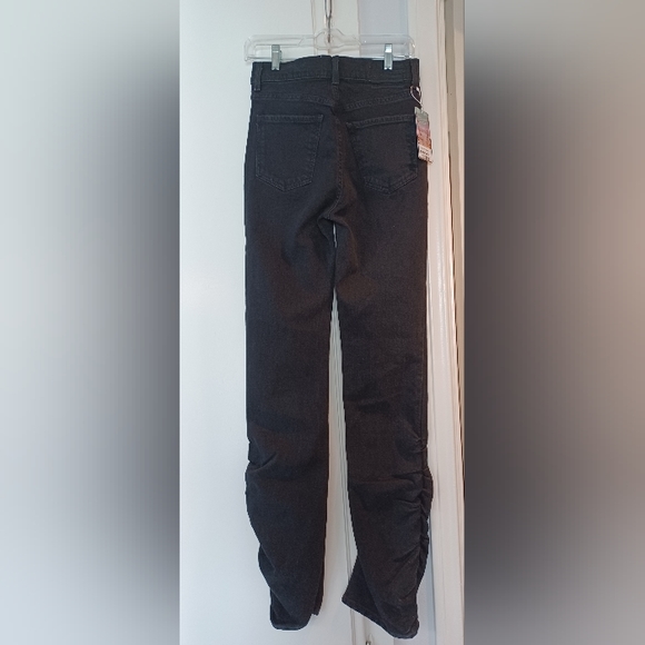 NWT REVICE Los Angeles 27 Black Rouched Days Off/Getaway Women’s Jeans Cotton - Picture 2 of 16